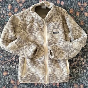 Columbia Patterned Fleece Jacket in Cream and Gray